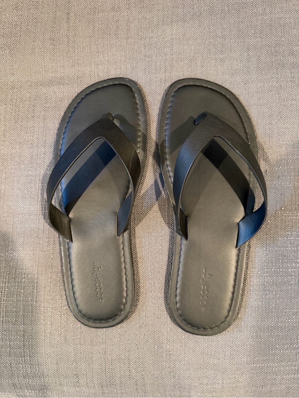 Zara Black Men’s Leather Flip-Flop Sandals